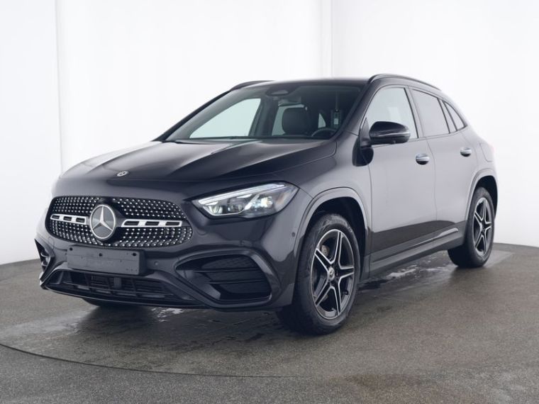 MERCEDES GLA250e AMG+NIGHT PACK