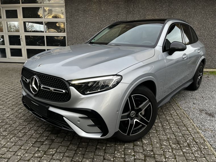 MERCEDES GLC200 AMG+NIGHTPACK