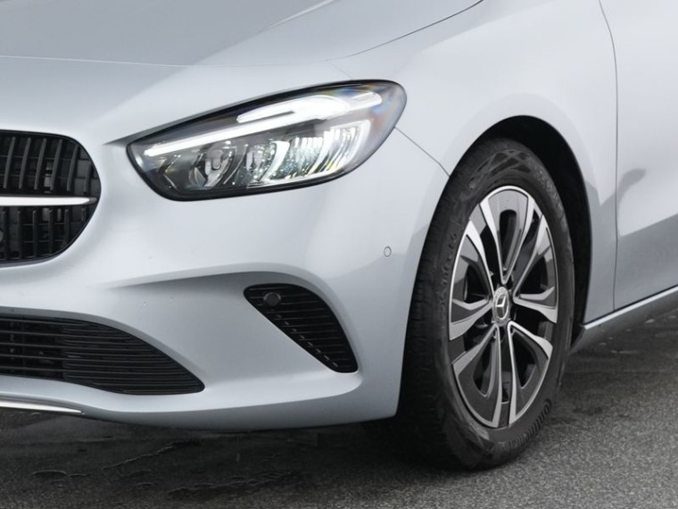 MERCEDES B180 PROGRESSIVE PACK