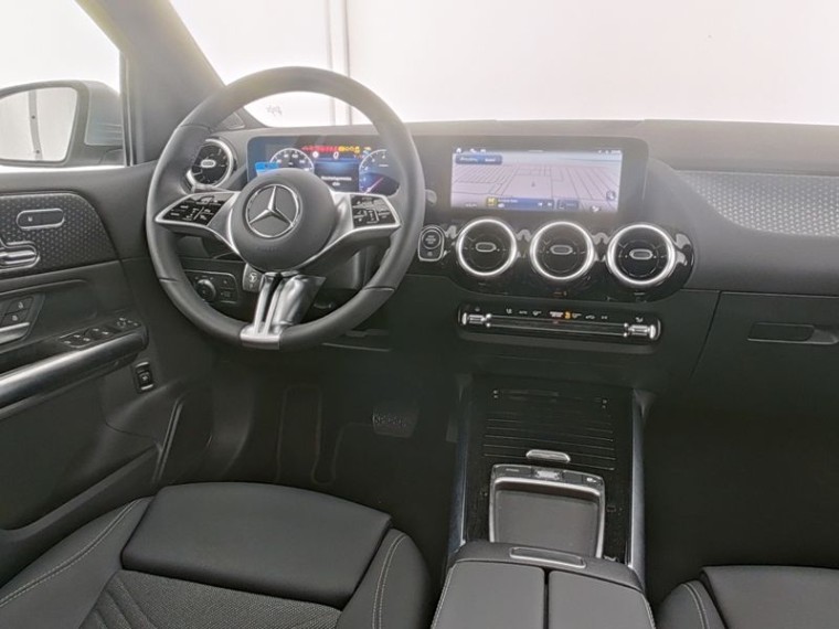 MERCEDES B180 PROGRESSIVE PACK